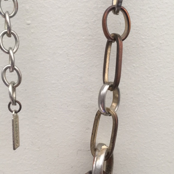 Statement Tortoise Links/Jeweled Pendant Necklace - Picture 4 of 4